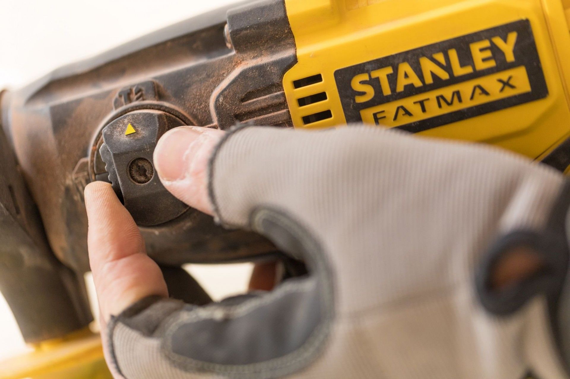 MARTELO FMCD900M2 18V 4.0AH STANLEY