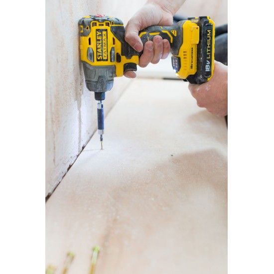 Aparafusadora de impacto sem escova 18V 2.0 Ah FATMAX® refª FMC647D2-QW STANLEY Aparafusadora de impacto sem escova 18V 2.0 Ah FATMAX® refª FMC647D2-QW STANLEY