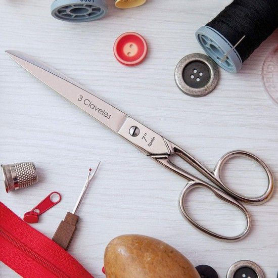 Tesoura de modista 7" b ref� 78346 3 CLAVELES