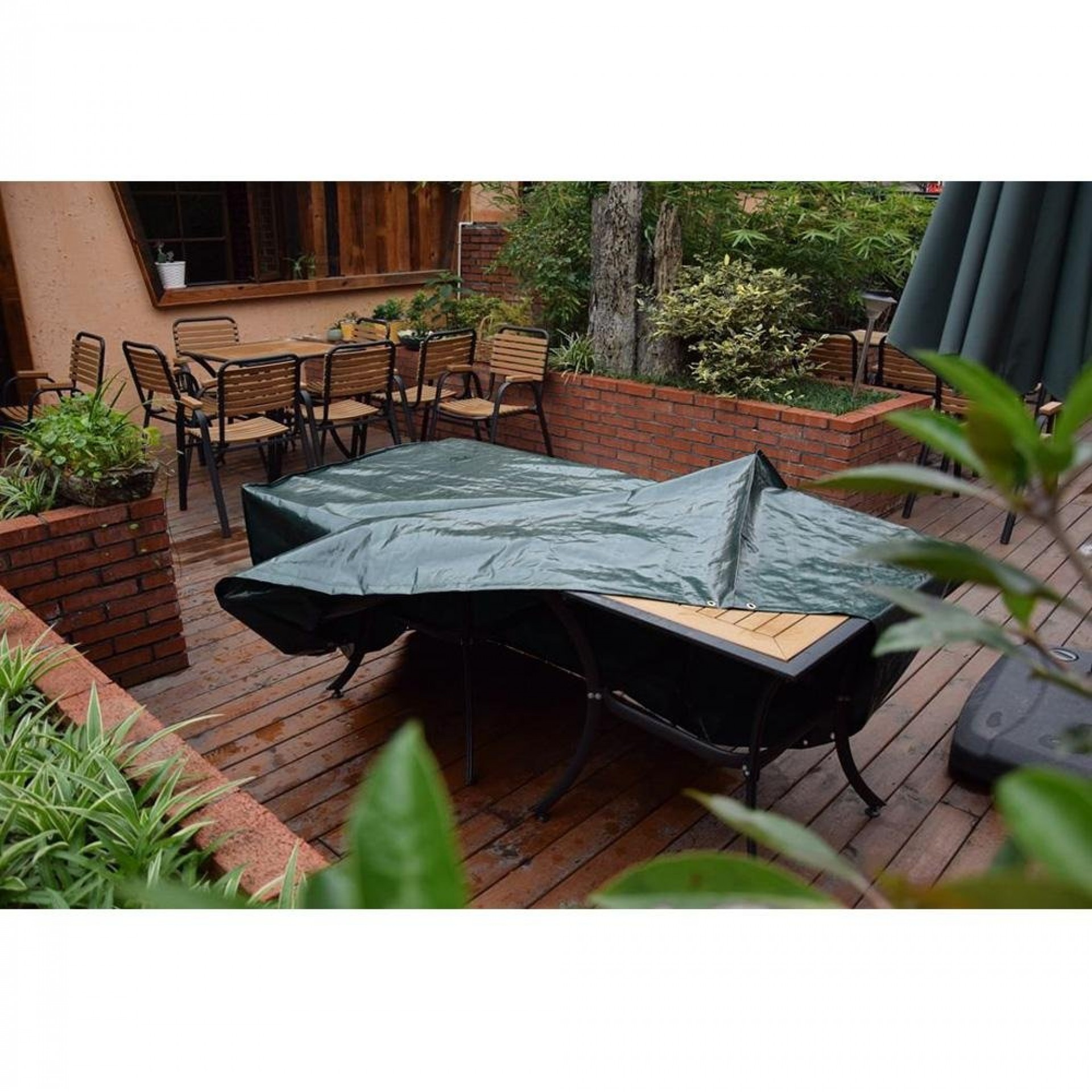 Capa protetora para mesa e cadeiras 143x225x90cm 240g/m² refª 74684 ALTADEX