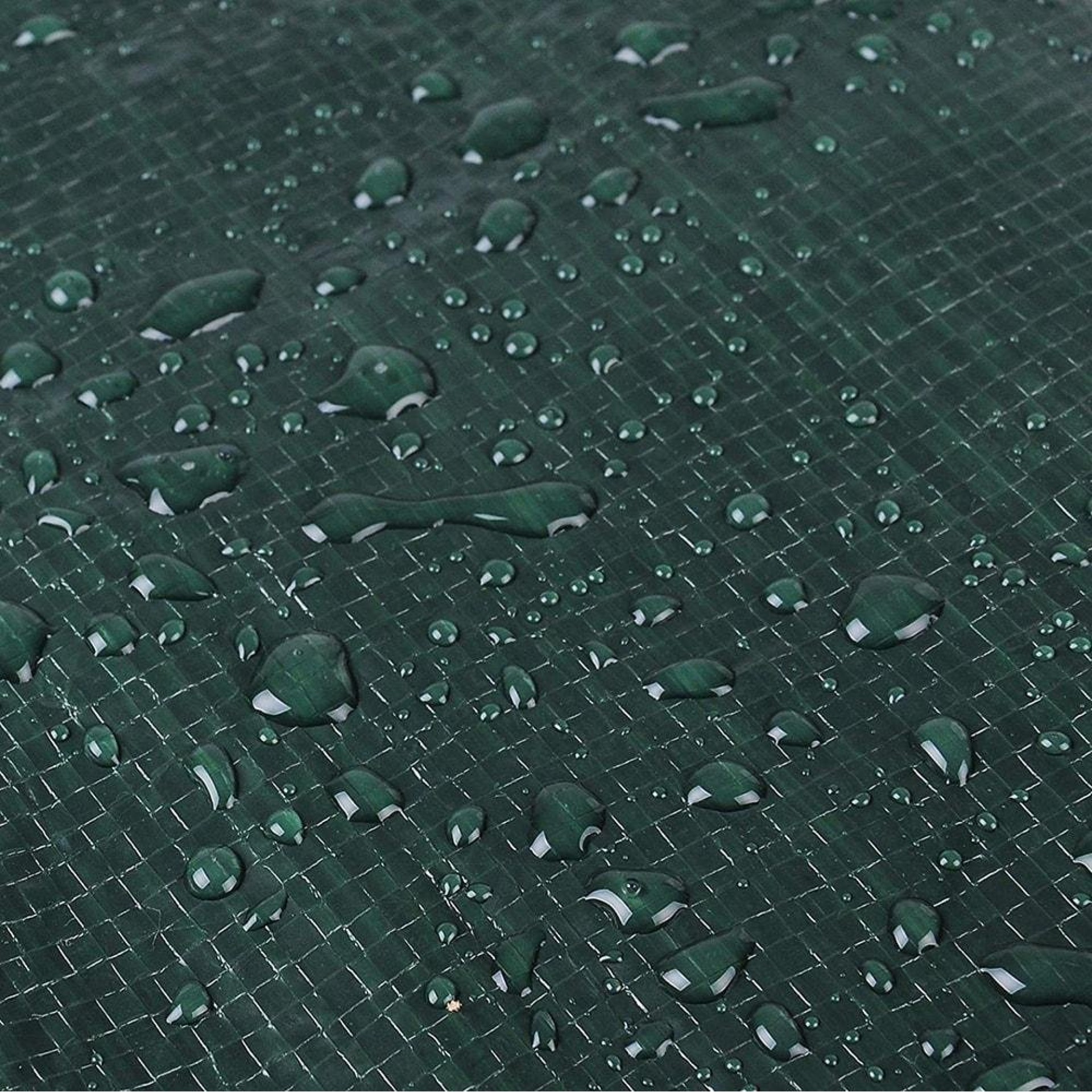 Capa protetora para mesa e cadeiras 325x205x90cm 100g/m² refª 74667 ALTADEX