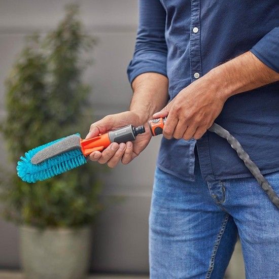 Kit escova para limpeza de bicicletes e sabão 18865-34 refª 74459 GARDENA Kit escova para limpeza de bicicletes e sabão 18865-34 refª 74459 GARDENA