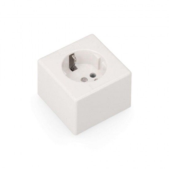 Tomada t/tl superfcie quadrada 10/16a 4-4,8mm (retractilado) 5001 ref 41201 SOLERA