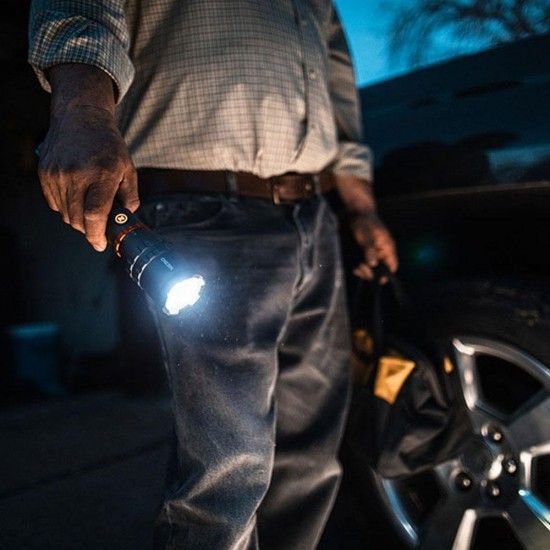 Lanterna davinci? 8000. recarregável refª 36803 NEBO Lanterna davinci? 8000. recarregável refª 36803 NEBO