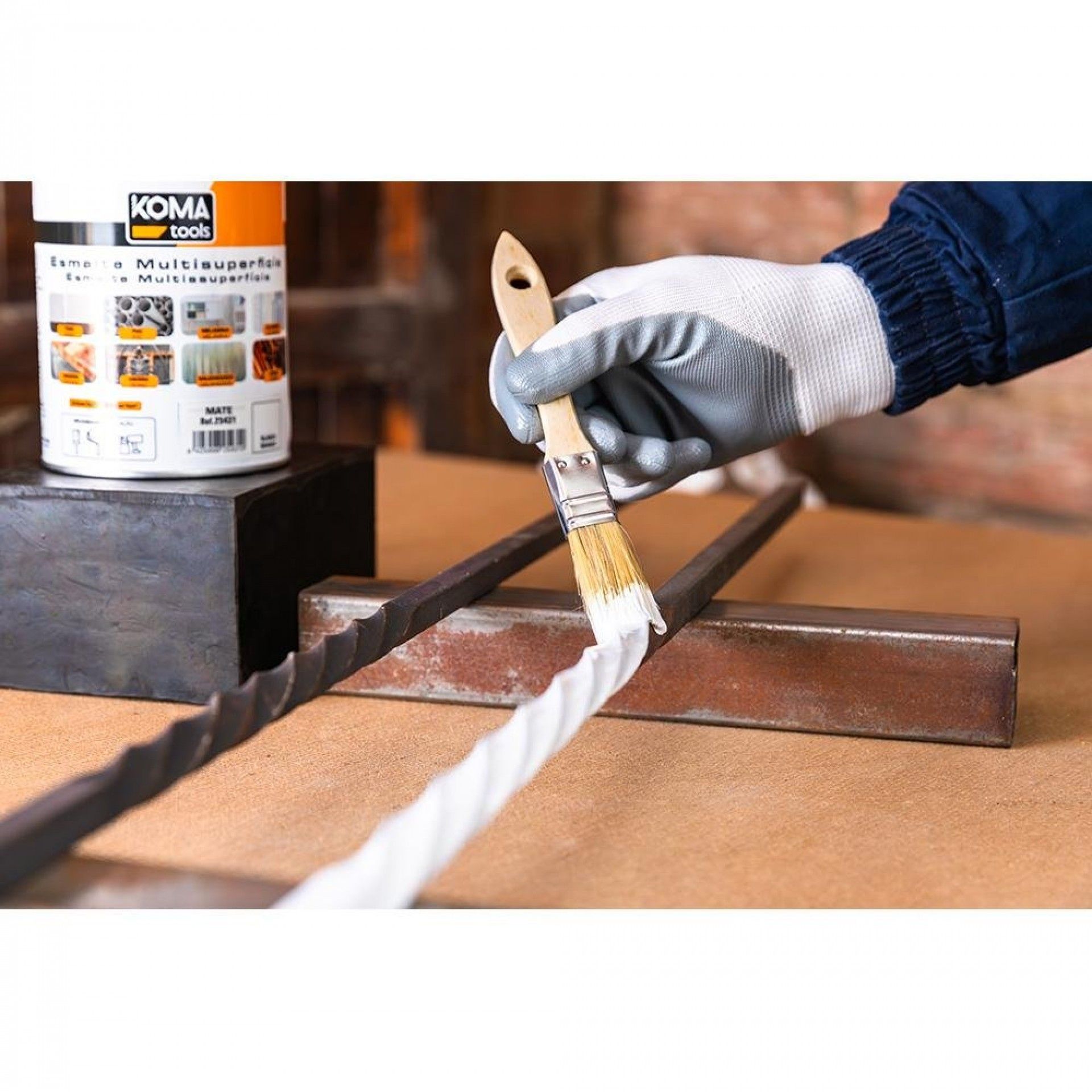 Esmalte multisuperfícies branco brilho 750 ml edm refª 25433 KOMA TOOLS