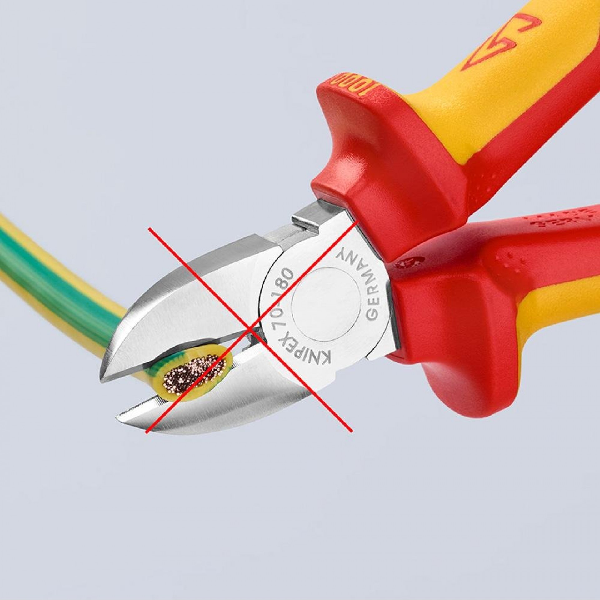 Alicate de corte diagonal 180x56x20mm. 7006180 refª 19011 KNIPEX