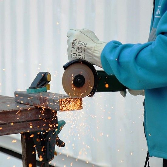 Rebarbadora eletrica 900w ø115mm 40x22cm refª 08702 KOMA TOOLS Rebarbadora eletrica 900w ø115mm 40x22cm refª 08702 KOMA TOOLS