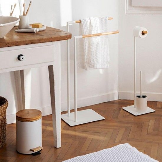 Caixote do lixo branco com pedal e tampa de bambu 3 �17x26cm ref� 01528 ANDREA HOUSE