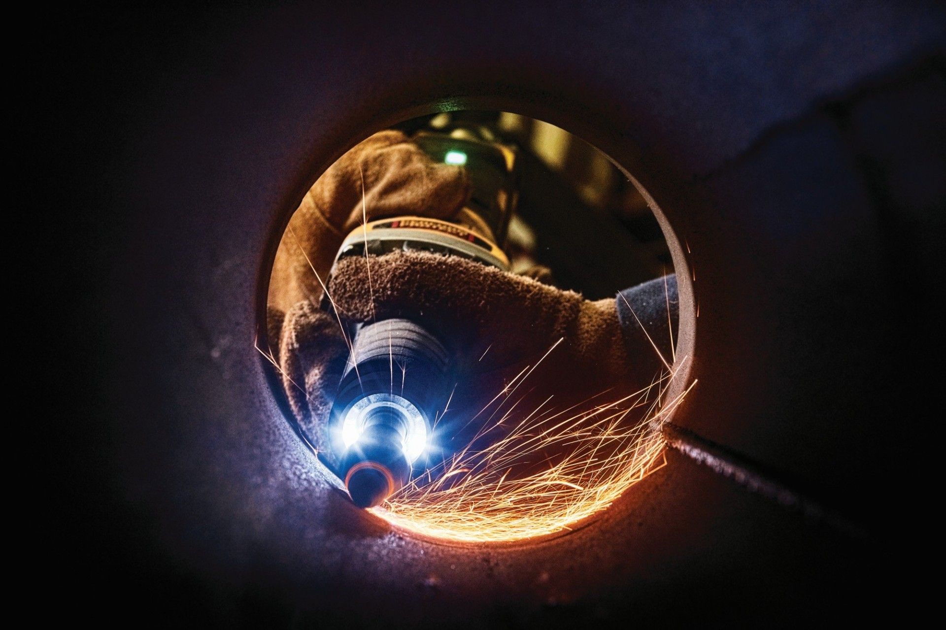 Rebarbadora Direita sem escovas 1.300 W refª DWE4997-QS DEWALT