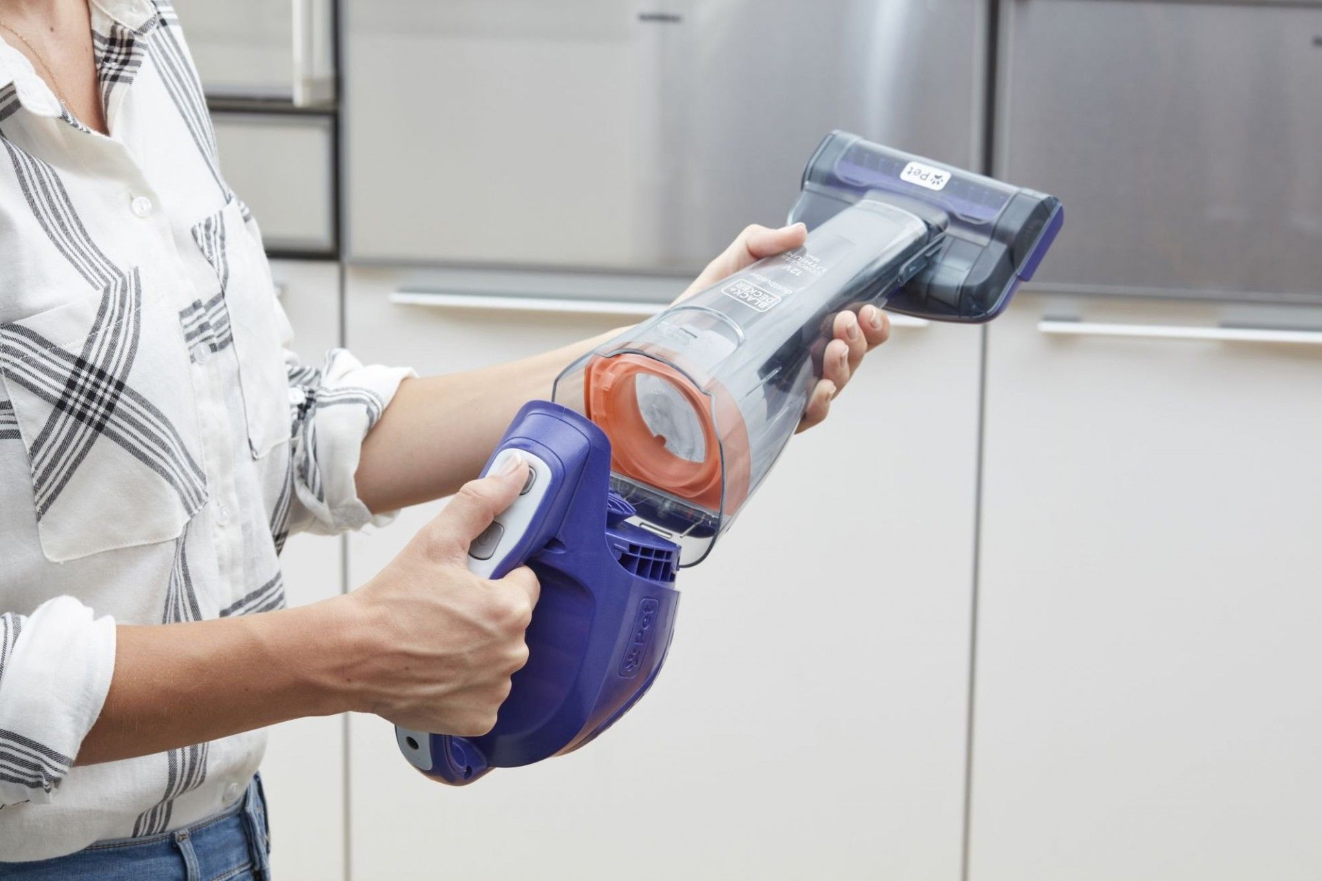 Aspirador de mão para animais de estimação 12V 1,5Ah LITIO refª DVB315JP BLACK DECKER