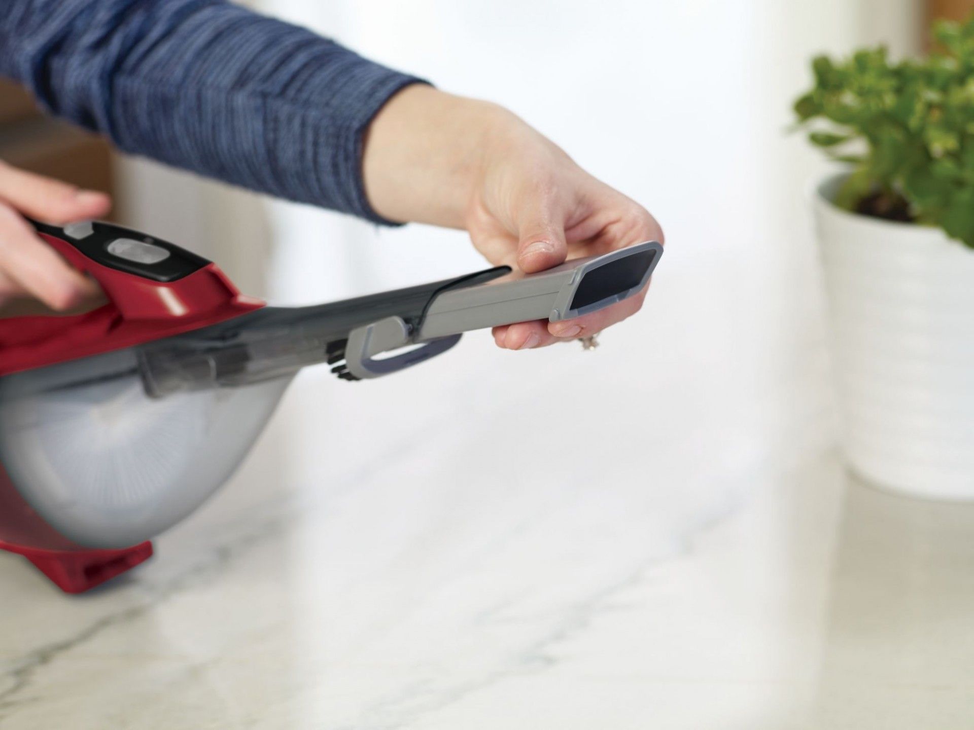 Aspirador Dustbuster Lítio 16.2Wh refª DVA315J BLACK DECKER