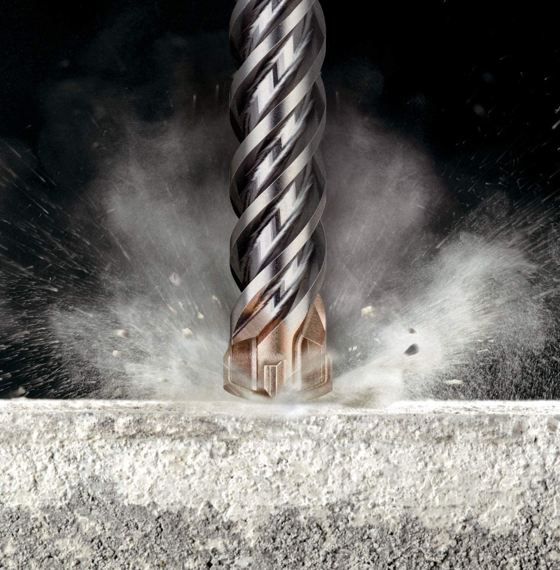 Broca SDS-Max XLR 38x570mm 4 cortes refª DT60842-QZ DEWALT