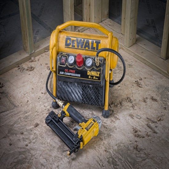 Compressor de 6L refª DPC6MRC-QS DEWALT Compressor de 6L refª DPC6MRC-QS DEWALT