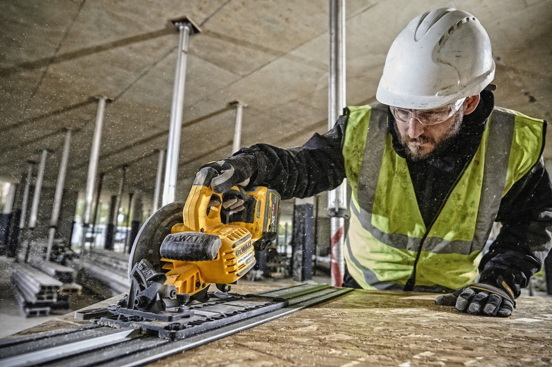 SERRA CIRCULAR XR 54V LI-ION 6.0Ah DCS579T2-QW DEWALT