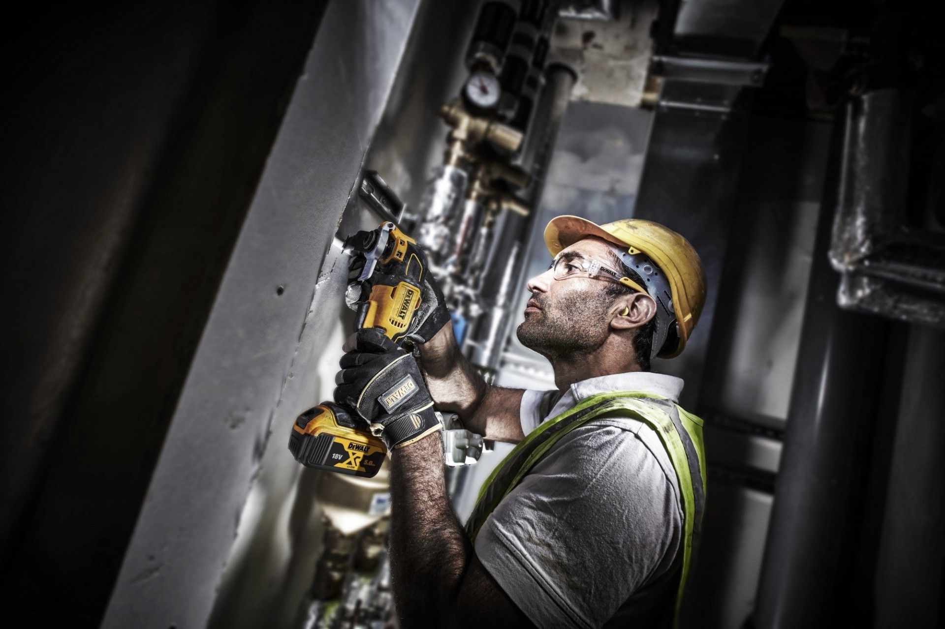 DCS356P2-QW Multi-ferramenta Oscilante sem escovas XR 18V LI-ION 5Ah refª DCS356P2-QW DEWALT