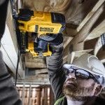 Agrafador XR 18V Li-Ion 2,0 Ah ref DCN701D2-QW DEWALT
