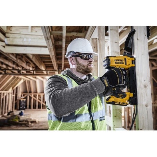 Agrafador XR 18V Li-Ion 2,0 Ah ref DCN701D2-QW DEWALT