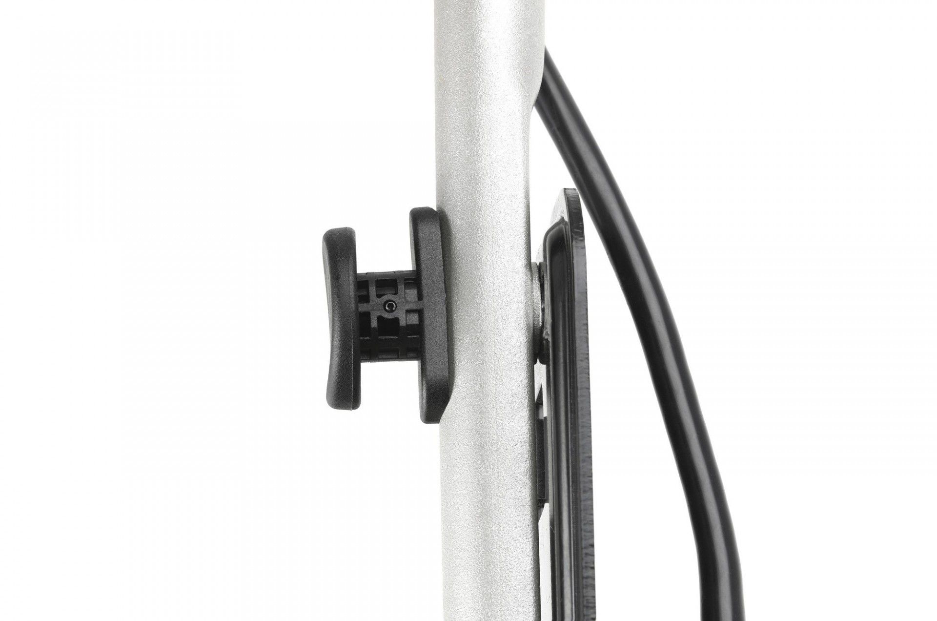 Corta-relvas sem escovas XR 2x18V refª DCMW564N-XJ DEWALT