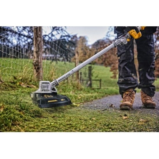 Aparadores DEWALT XR 18V 5Ah 36cm refª DCMST561P1-QW DEWALT Aparadores DEWALT XR 18V 5Ah 36cm refª DCMST561P1-QW DEWALT