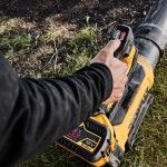 Soprador axial 54V XR Brushless FlexVolt sem carregador ou bateria refª DCMBL777N-XJ DEWALT Soprador axial 54V XR Brushless FlexVolt sem carregador ou bateria refª DCMBL777N-XJ DEWALT