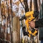 Pregadora cercas XR 18V Li-Ion 5Ah ref DCFS950P2-QW DEWALT