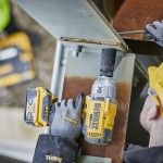 Chave de Impacto sem escovas XR 18V 3/4" refª DCF897NT-XJ DEWALT Chave de Impacto sem escovas XR 18V 3/4" refª DCF897NT-XJ DEWALT