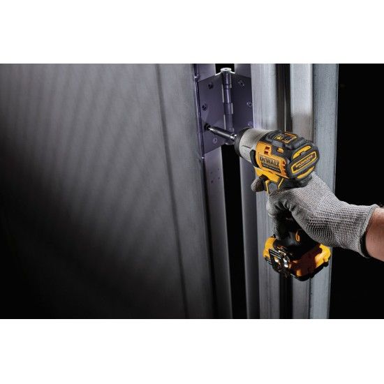 DCF801D2-QW Aparafusadora de Impacto sem escovas XR 12V Li-Ion 2Ah refª DCF801D2-QW DEWALT DCF801D2-QW Aparafusadora de Impacto sem escovas XR 12V Li-Ion 2Ah refª DCF801D2-QW DEWALT