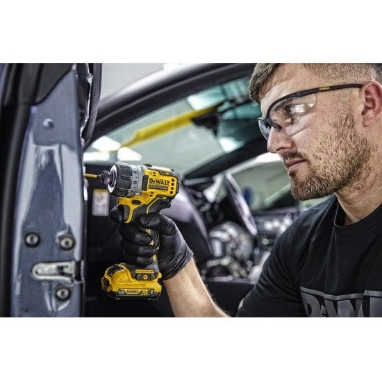 Aparafusadora sem escovas XR 12V Li-Ion 2Ah refª DCF601D2-QW DEWALT Aparafusadora sem escovas XR 12V Li-Ion 2Ah refª DCF601D2-QW DEWALT