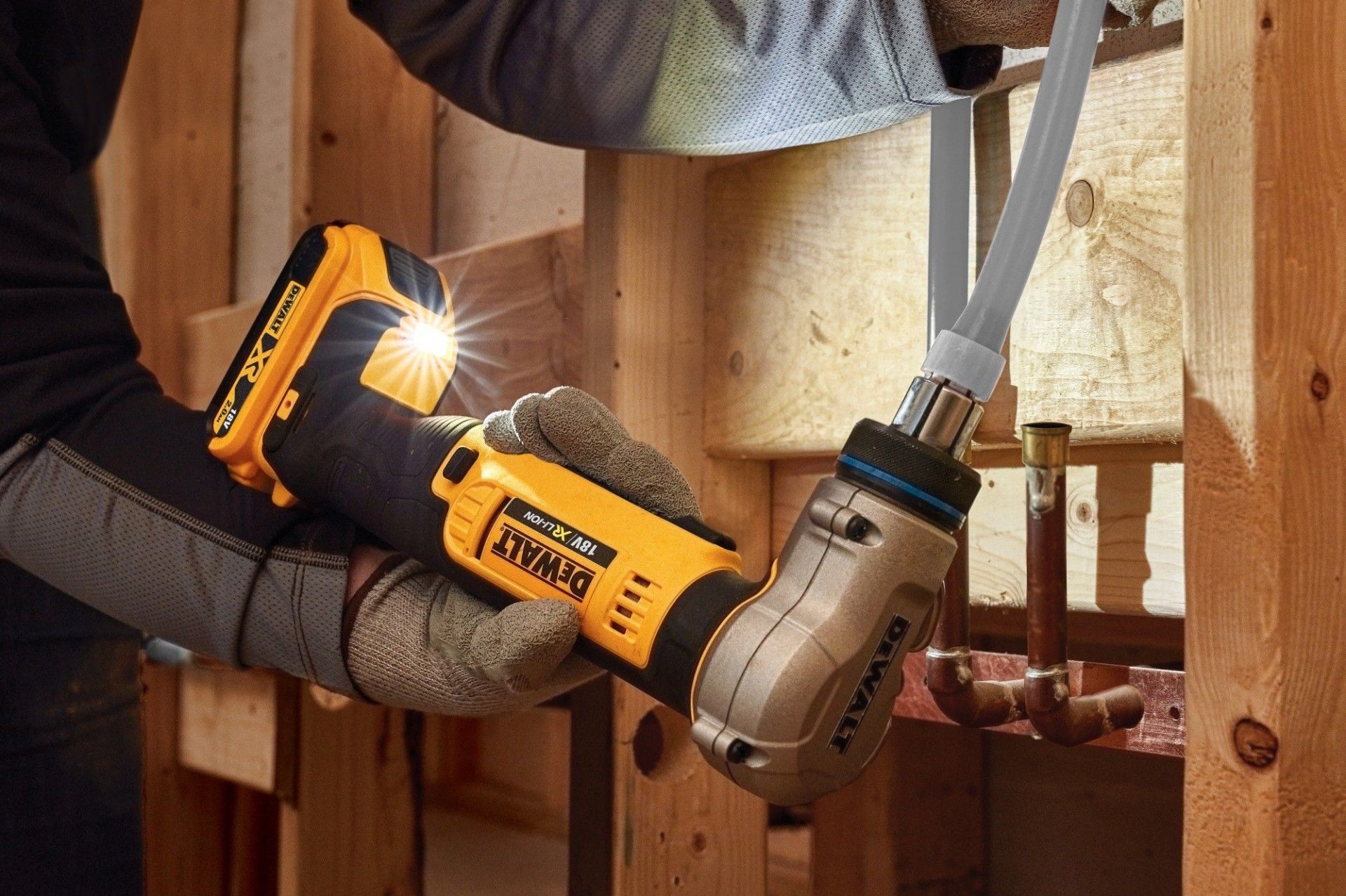 Expandidora tubos XR 18V refª DCE400NT-XJ DEWALT