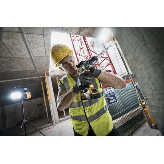 Aparafusadora 18V XR brushless Solo ref DCD996NT-XJ DEWALT