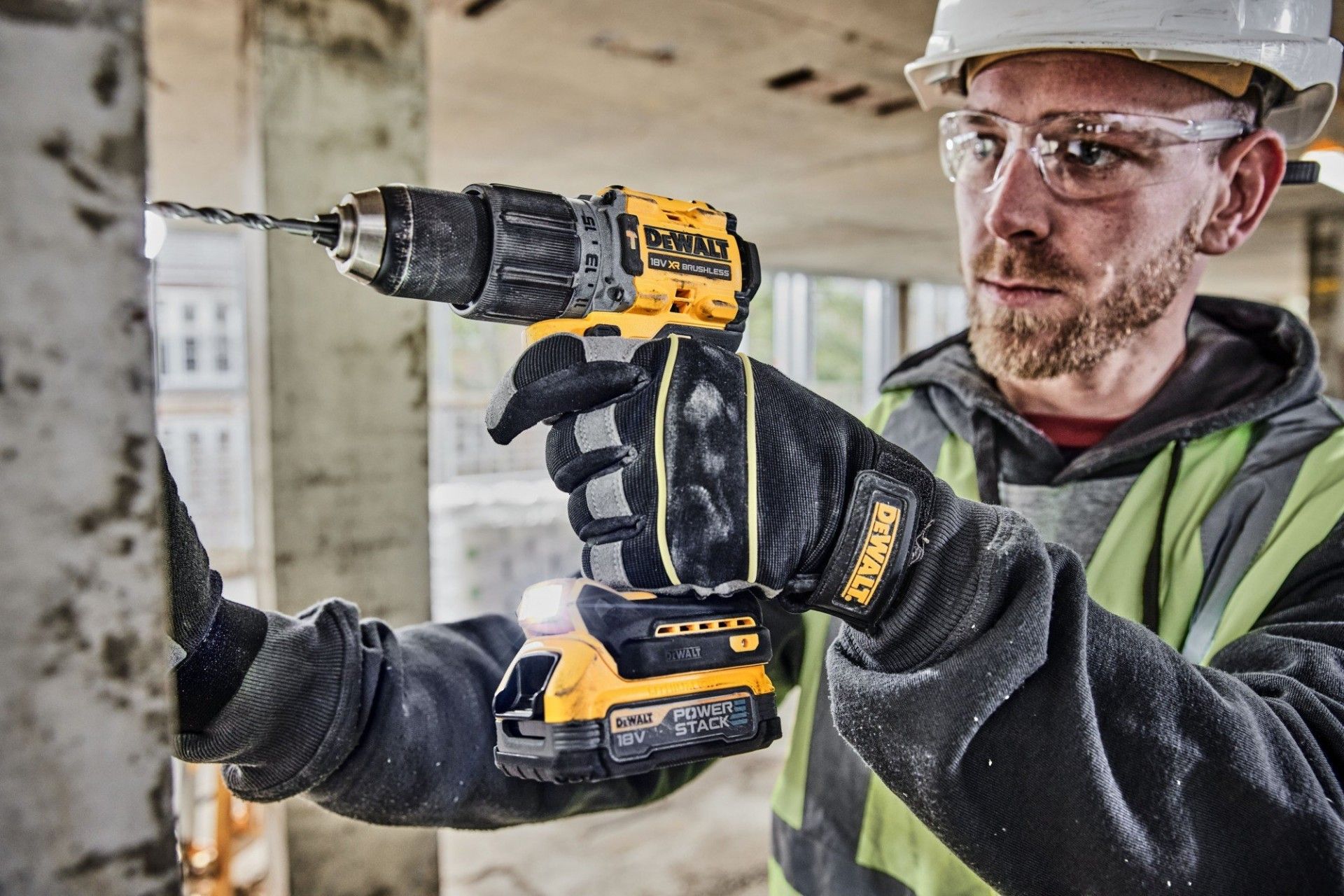 Aparafusadora XR 18V Powerstack refª DCD805E2T-QW DEWALT