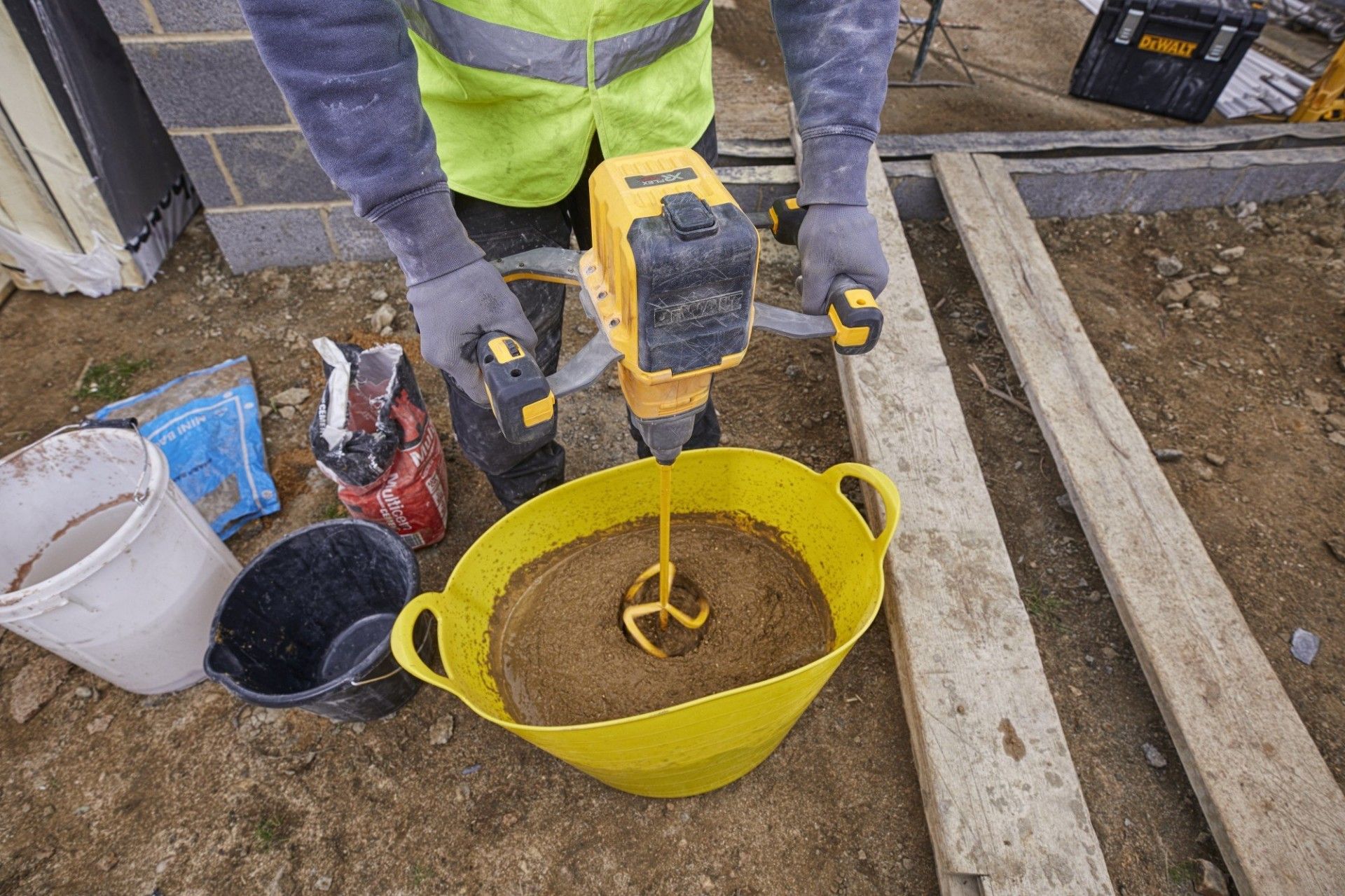 Misturador sem escovas XR FLEXVOLT 54V refª DCD240X2-QW DEWALT