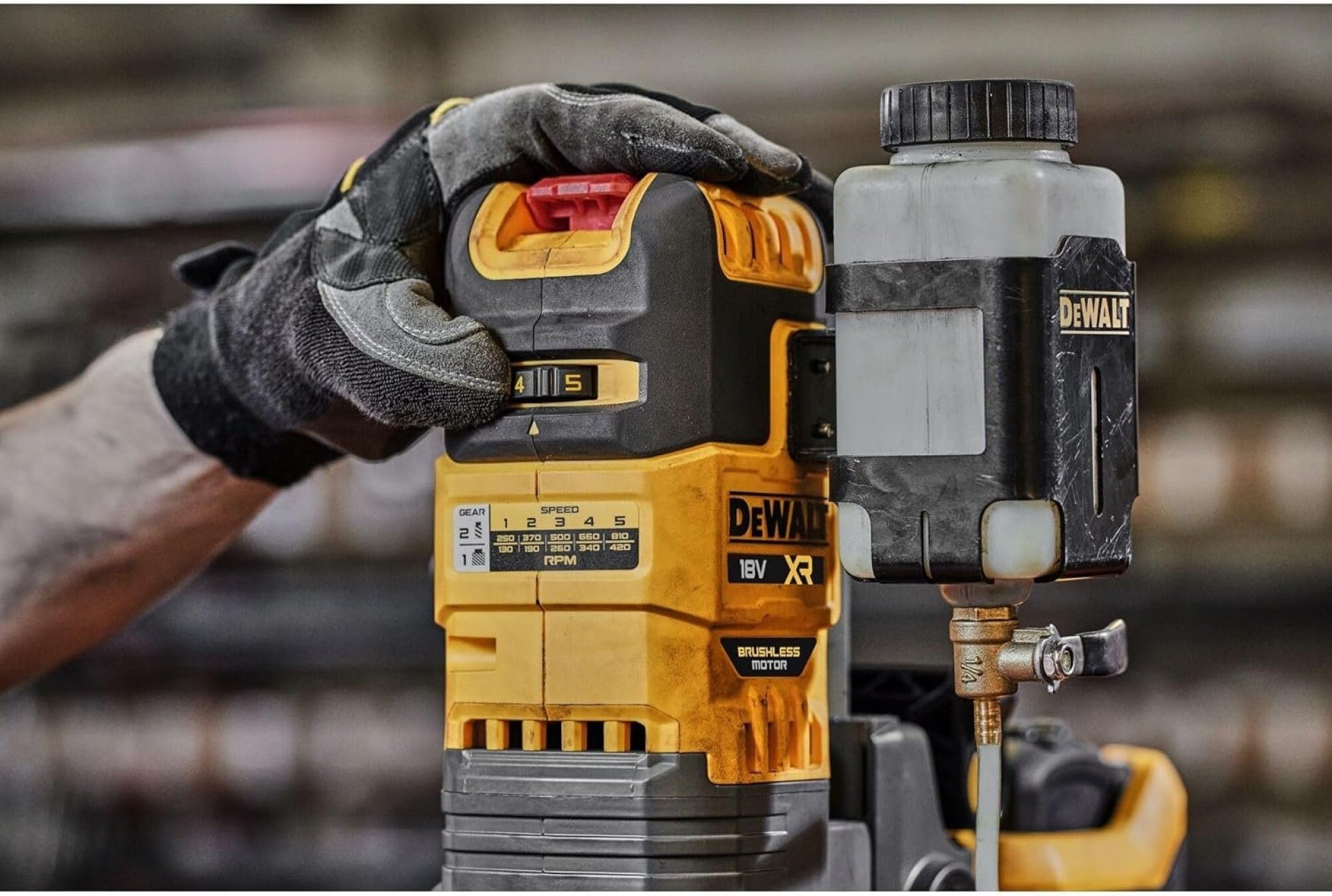 Coluna eletromagnética DeWalt 18V Brushless DCD1623N-XJ