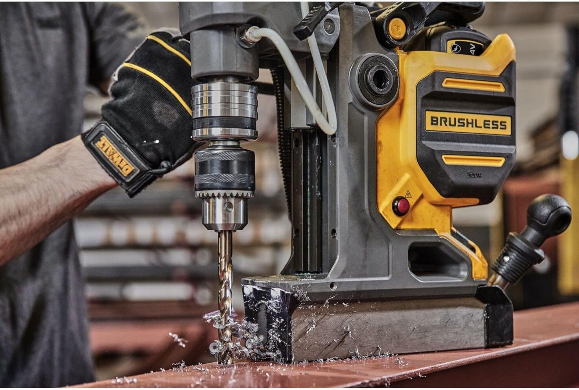 Coluna eletromagnética DeWalt 18V Brushless DCD1623N-XJ