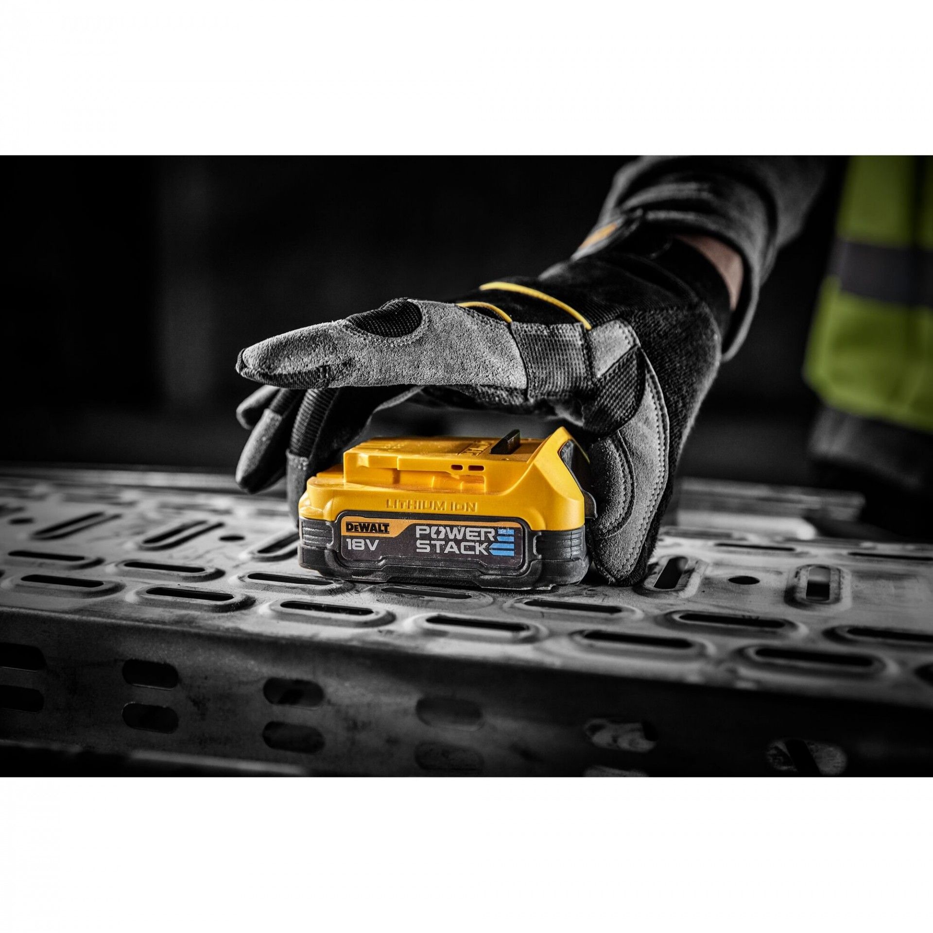 BATERIA COMPACTA POWERSTACK 18V REF DCBP034-XJ DEWALT