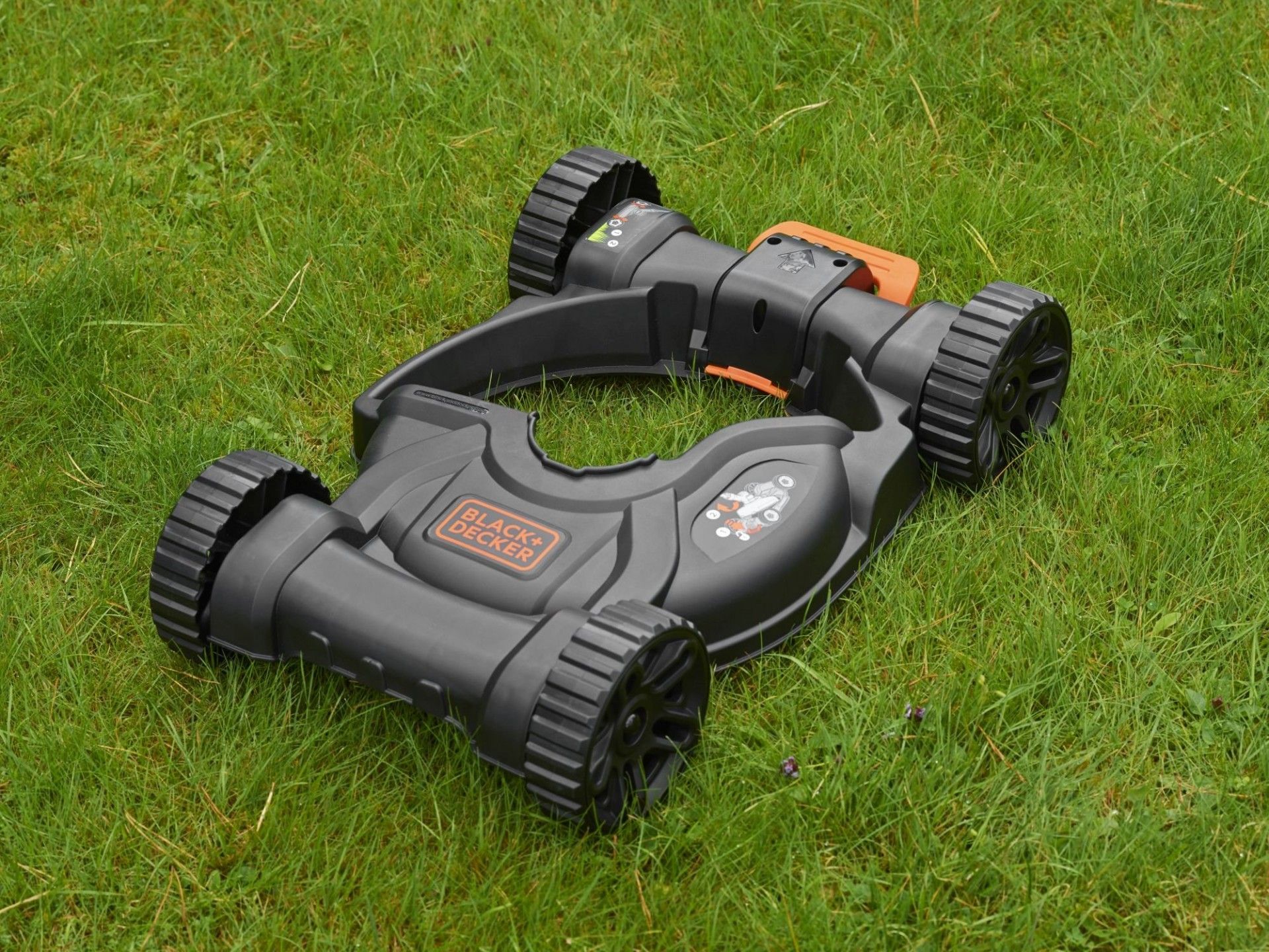 3-IN-1 Base com roda para Aparador refª CM100 BLACK DECKER