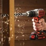 Aparafusadora com Percusso Brushless 18V 1.5Ah com 2 baterias e mala ref BL188KB BLACK DECKER