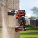 Aparafusadora com Percusso Brushless 18V 1.5Ah com 2 baterias e mala ref BL188KB BLACK DECKER