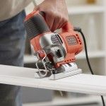 Serra de Recortes 650W ao pendular ref BES610 BLACK DECKER