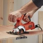 Serra Circular 400W 85mm com 2 discos refª BES510-QS BLACK DECKER Serra Circular 400W 85mm com 2 discos refª BES510-QS BLACK DECKER