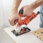 Serra Circular 400W 85mm com 2 discos refª BES510-QS BLACK DECKER Serra Circular 400W 85mm com 2 discos refª BES510-QS BLACK DECKER