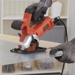 Serra Circular 400W 85mm com 2 discos refª BES510-QS BLACK DECKER Serra Circular 400W 85mm com 2 discos refª BES510-QS BLACK DECKER