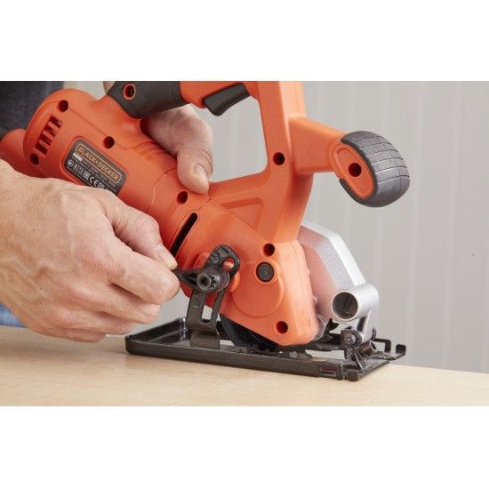 Serra Circular 400W 85mm com 2 discos refª BES510-QS BLACK DECKER Serra Circular 400W 85mm com 2 discos refª BES510-QS BLACK DECKER