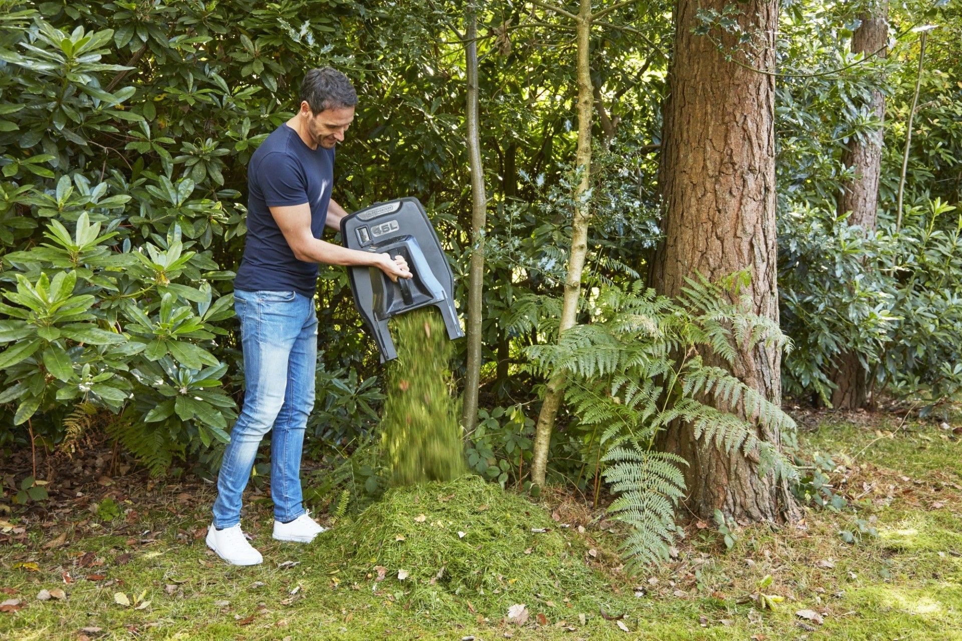 Corta-Relvas 1600W 38cm com punho ergonómico refª BEMW471BH BLACK DECKER