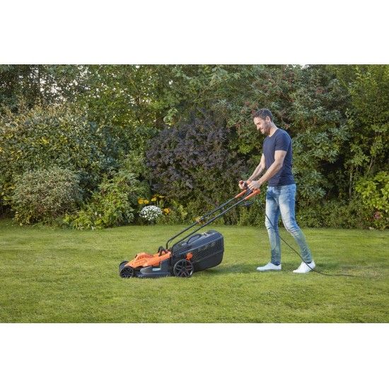 Corta-Relvas 1600W 38cm com punho ergonómico refª BEMW471BH BLACK DECKER Corta-Relvas 1600W 38cm com punho ergonómico refª BEMW471BH BLACK DECKER