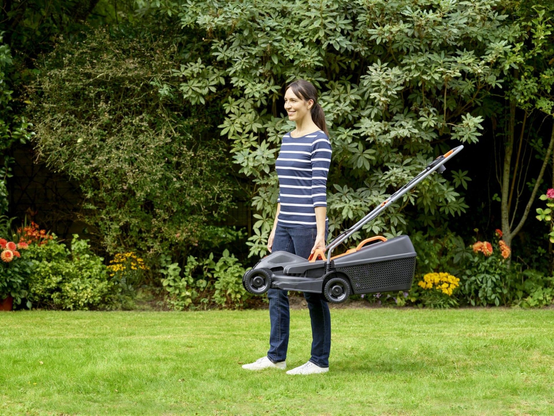 Corta-relvas 1000W 32cm refª BEMW351 BLACK DECKER