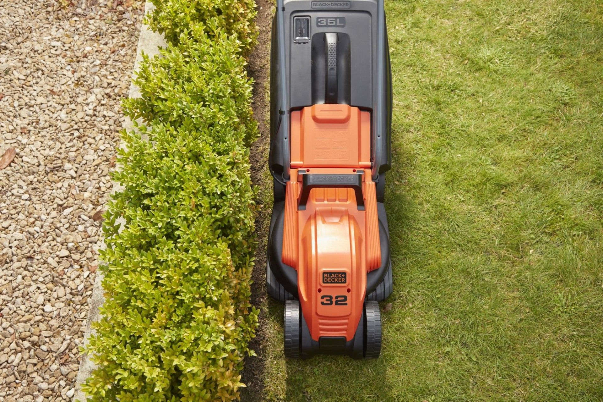 Corta-Relvas 1200W 32cm com punho ergonómico refª BEMW451BH BLACK DECKER