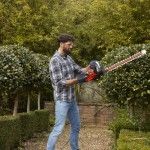 Corta-Sebes 550W 60CM com folha de serra ref BEHTS451 BLACK DECKER
