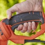 Corta-sebes 650W 60cm com cabea rotativa + serra 5cm ref BEHTS551 BLACK DECKER