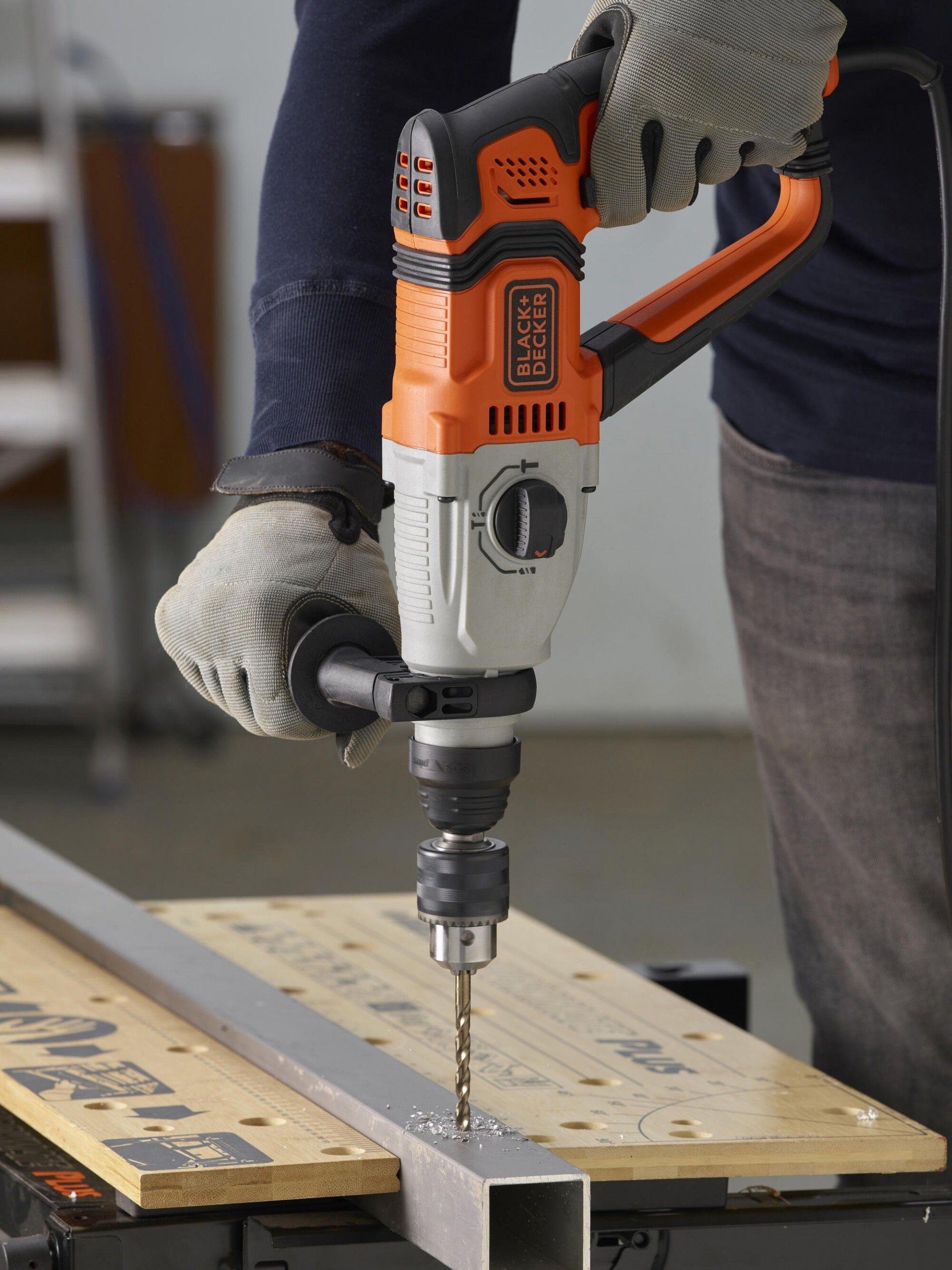 Martelo SDS-Plus 800W com mala refª BEHS02K BLACK DECKER